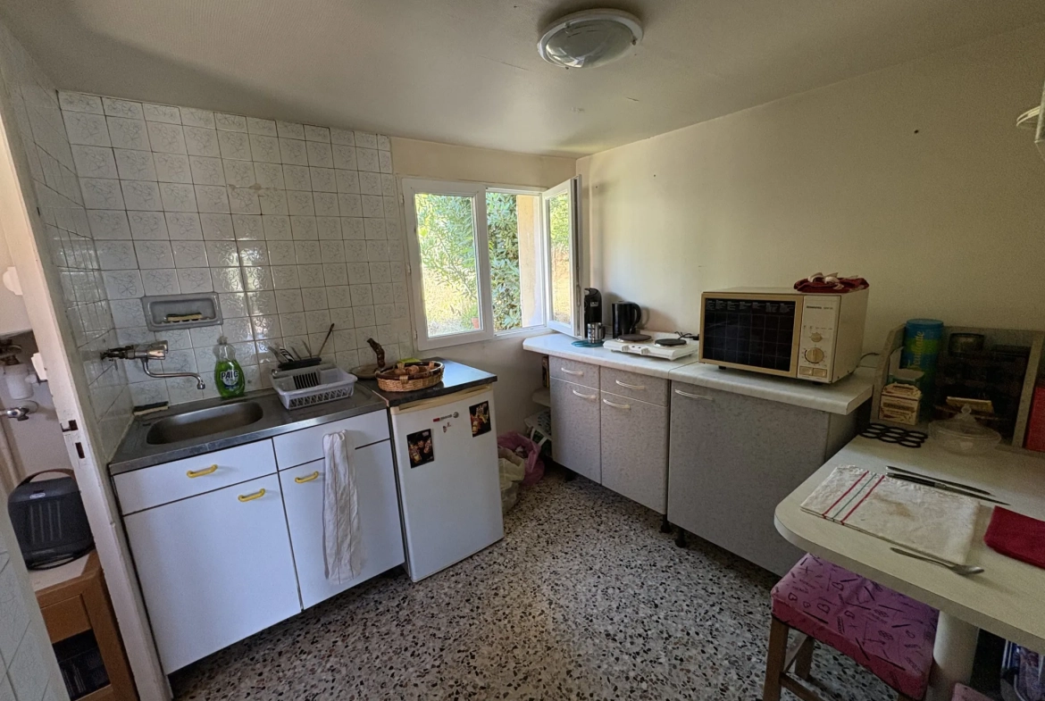 Maison de campagne mitoyenne à Cercy-la-Tour - Pied-à-terre idéal 