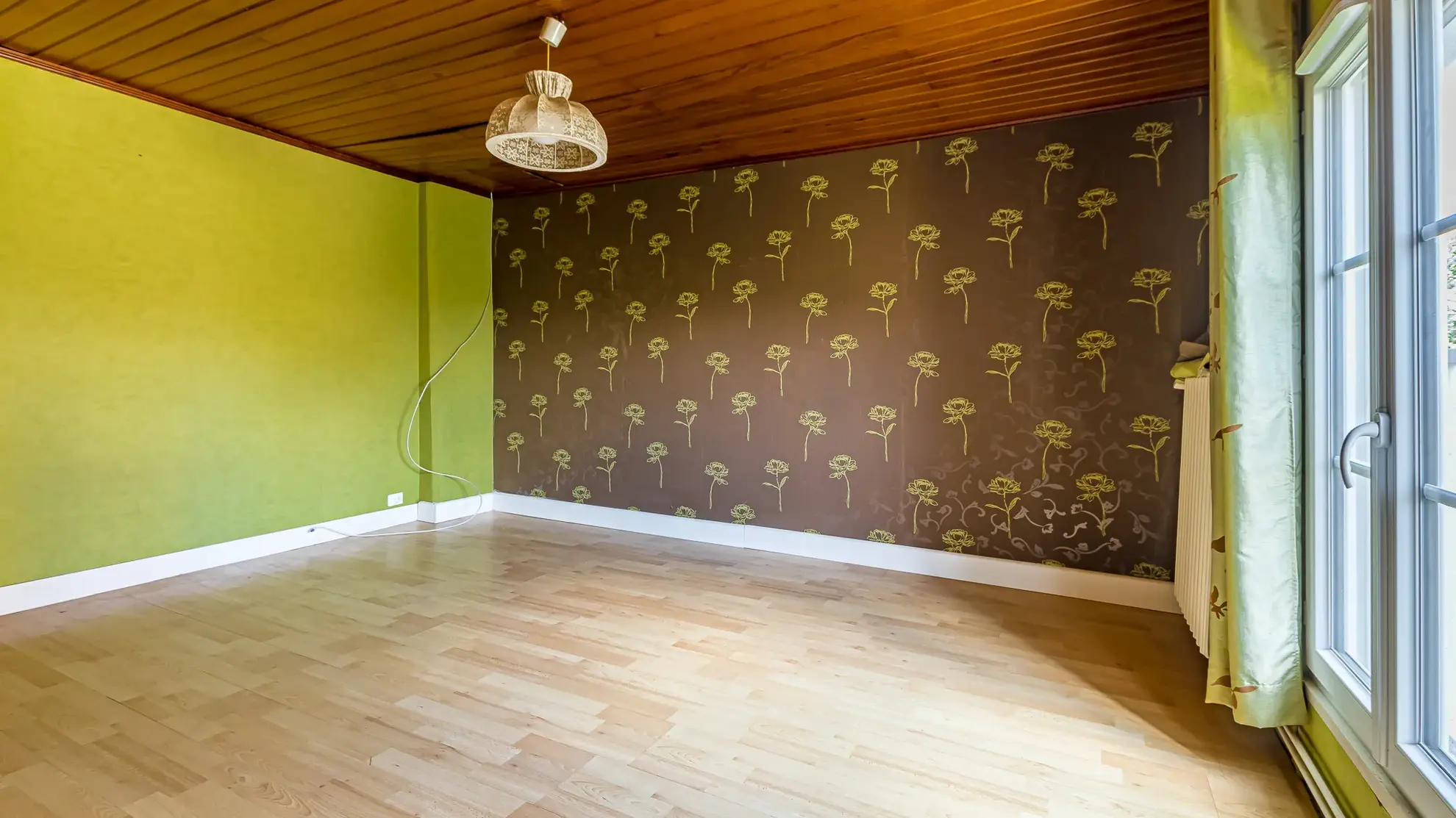 Appartement 2 chambres à vendre à Chantilly, centre-ville, à rénover 
