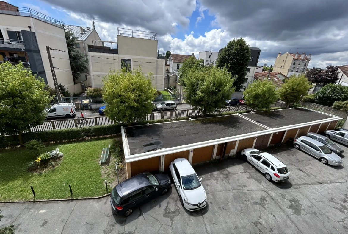 Appartement F2 à Montreuil proche métro Dhuys – Opportunité d'investissement 
