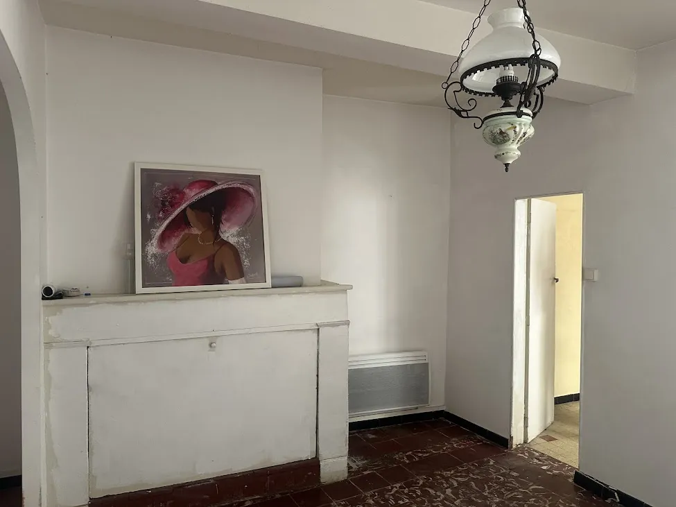 Maison mitoyenne en centre-ville de Fleurance, 56 m² avec potentiel d’agrandissement 