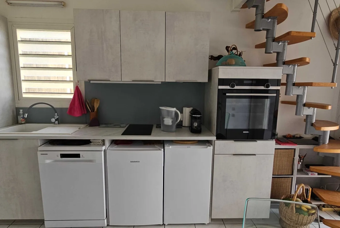 Appartement duplex avec vue sur la Marina au Marin - Idéal résidence ou investissement 