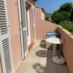 Appartement à La Londe-les-Maures proche de la mer avec terrasse à vendre