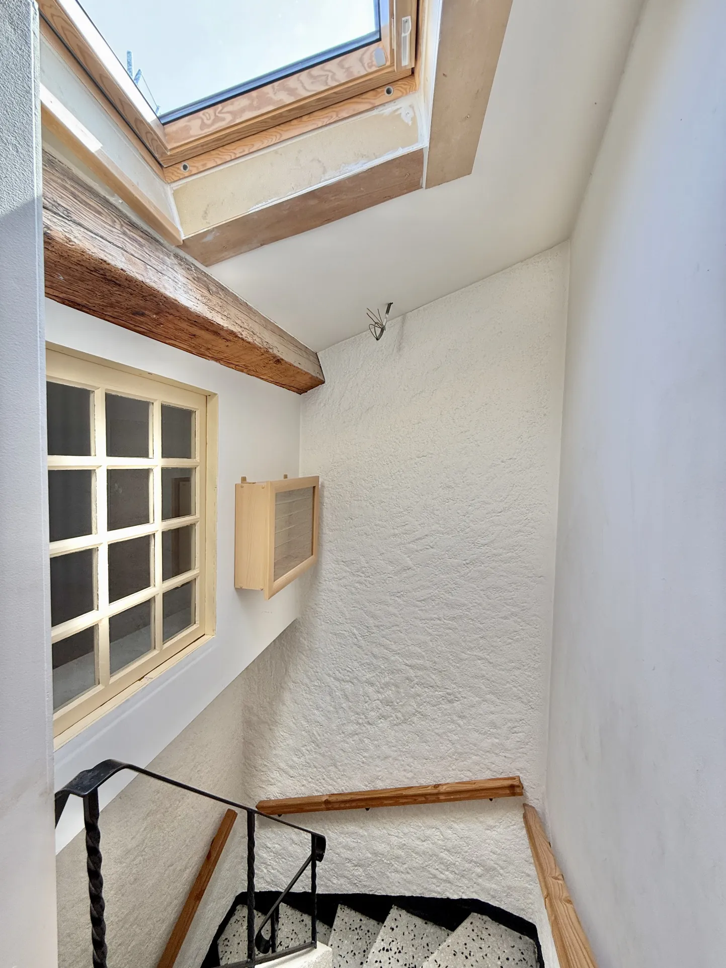 Appartement Duplex de 4 Pièces à Collioure avec Vue sur les Montagnes 