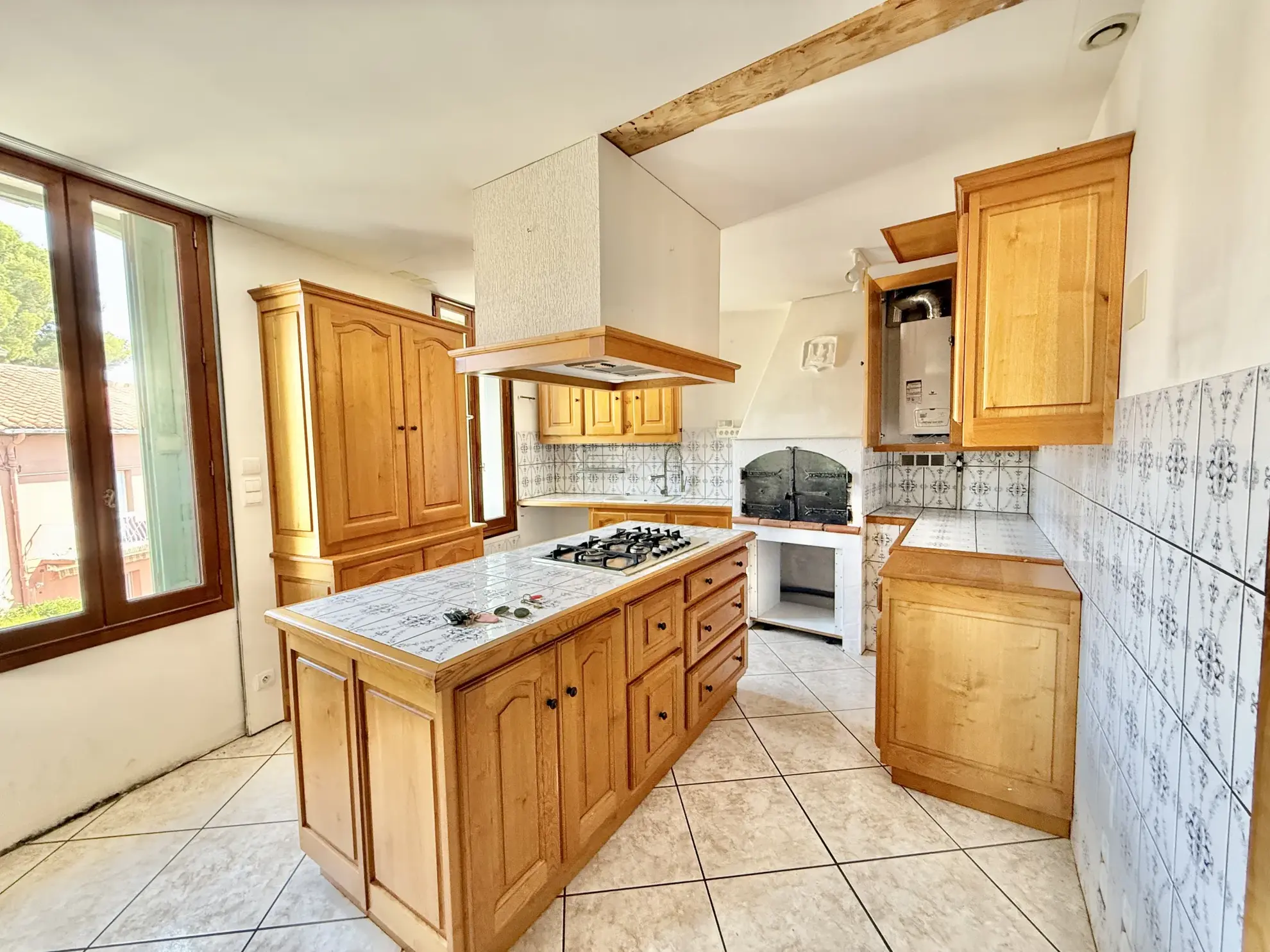 Appartement Duplex de 4 Pièces à Collioure avec Vue sur les Montagnes 