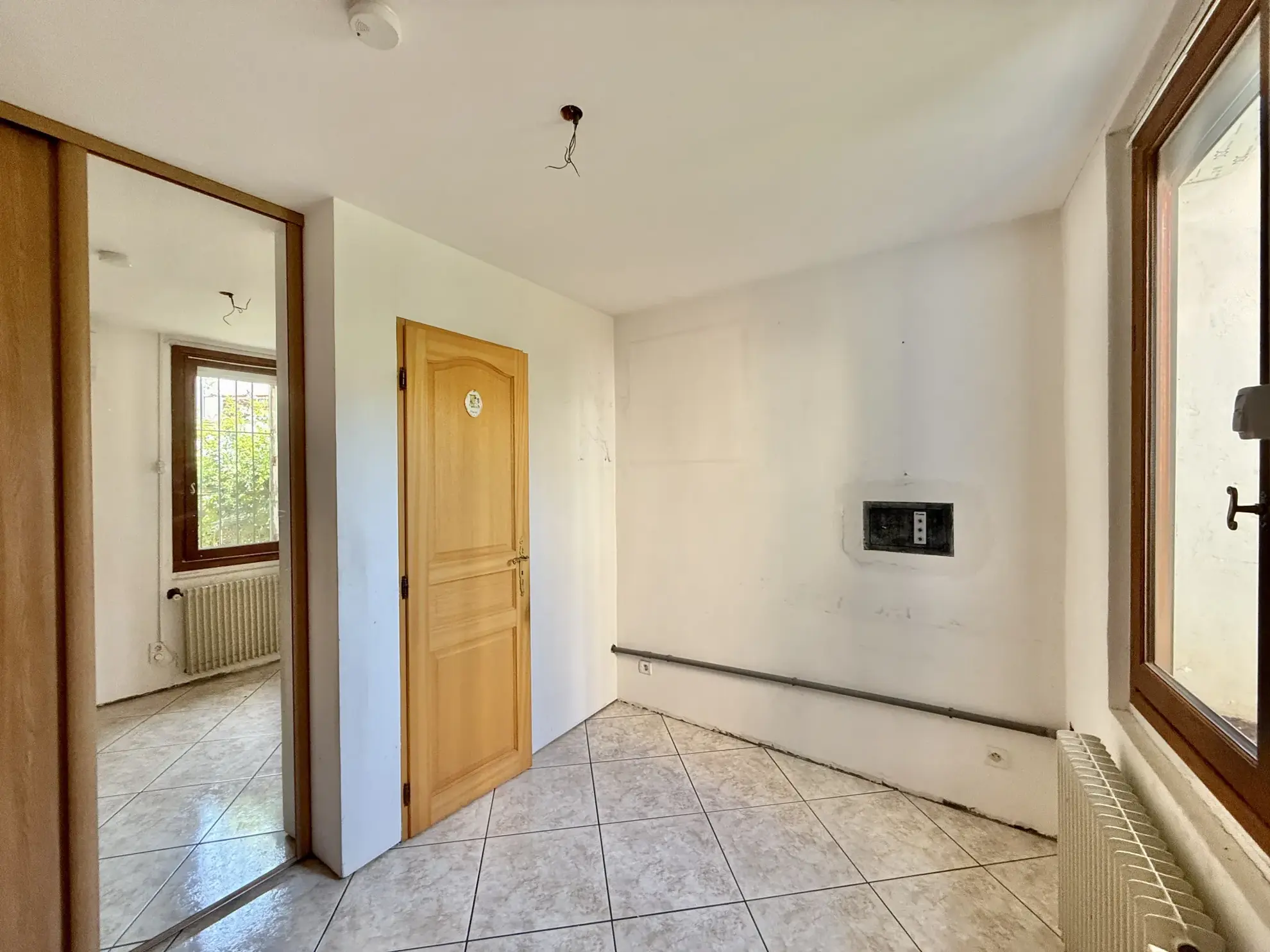 Appartement Duplex de 4 Pièces à Collioure avec Vue sur les Montagnes 
