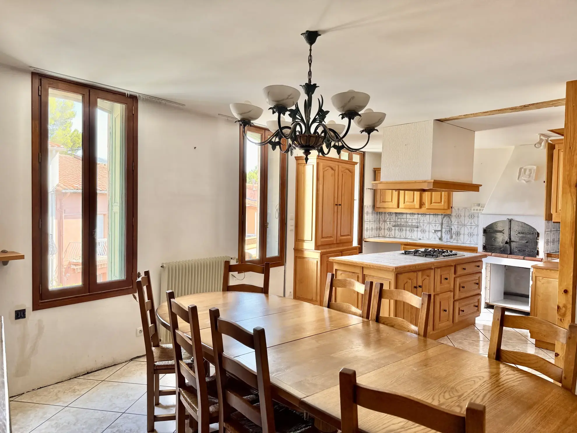 Appartement Duplex de 4 Pièces à Collioure avec Vue sur les Montagnes 