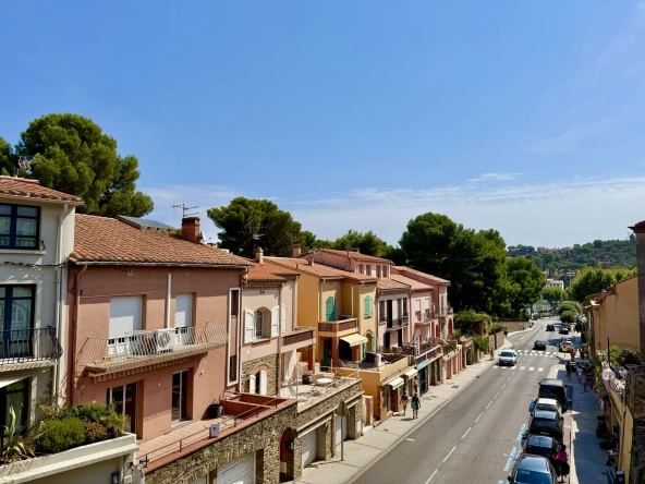 Appartement Duplex de 4 Pièces à Collioure avec Vue sur les Montagnes