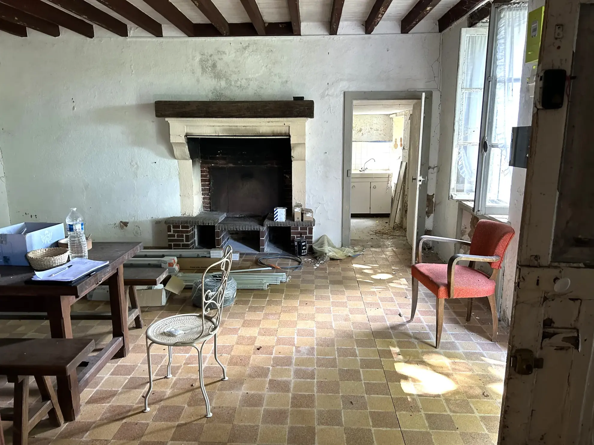 Maison à rénover avec grange et vue imprenable à Lurcy le Bourg 