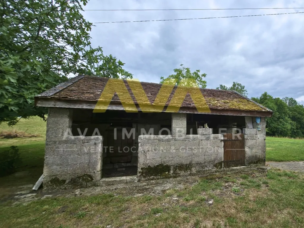 Maison à rénover dans un environnement calme près d'Orthez et Pau 