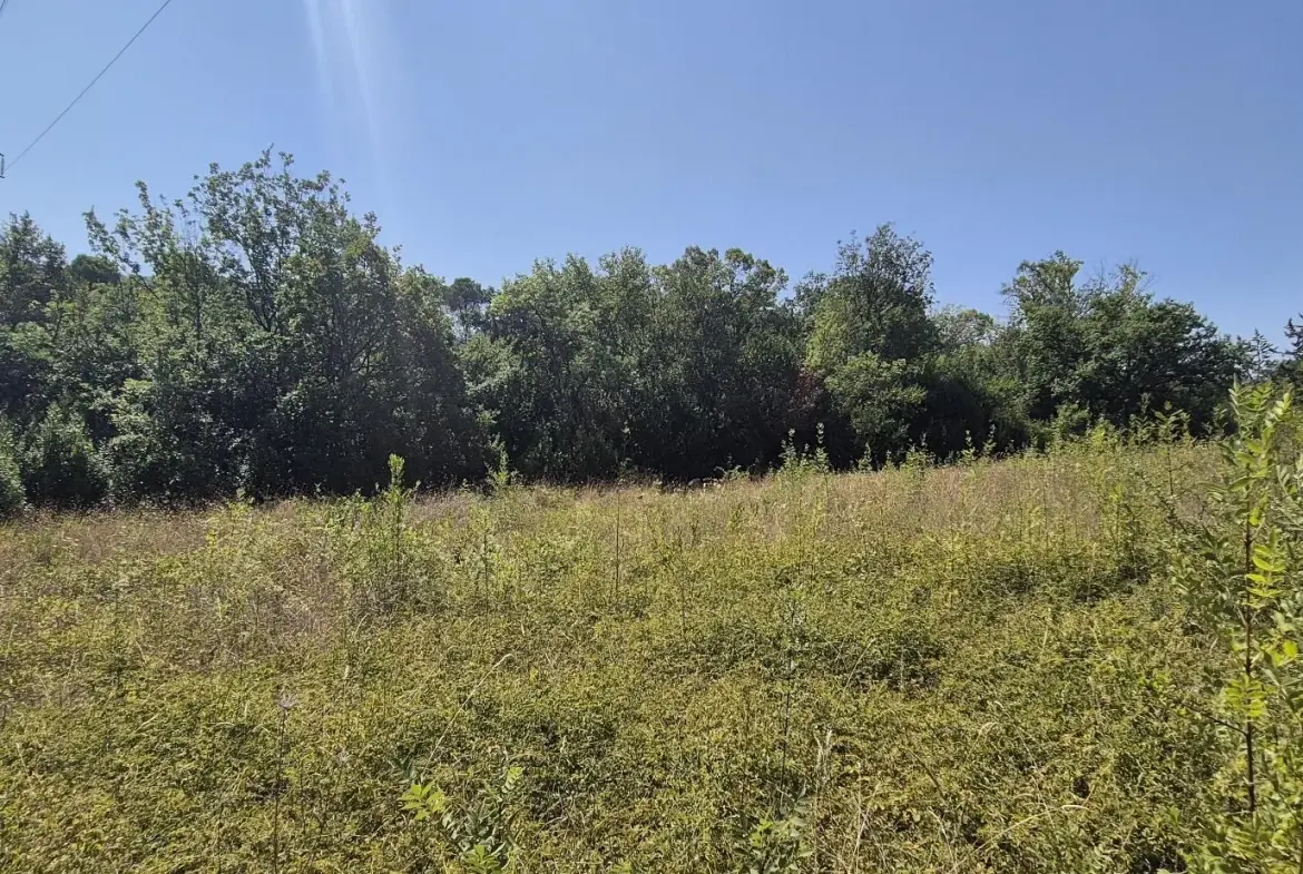 Terrain à bâtir de 514 m² à Clermont l'Hérault, secteur calme et résidentiel 