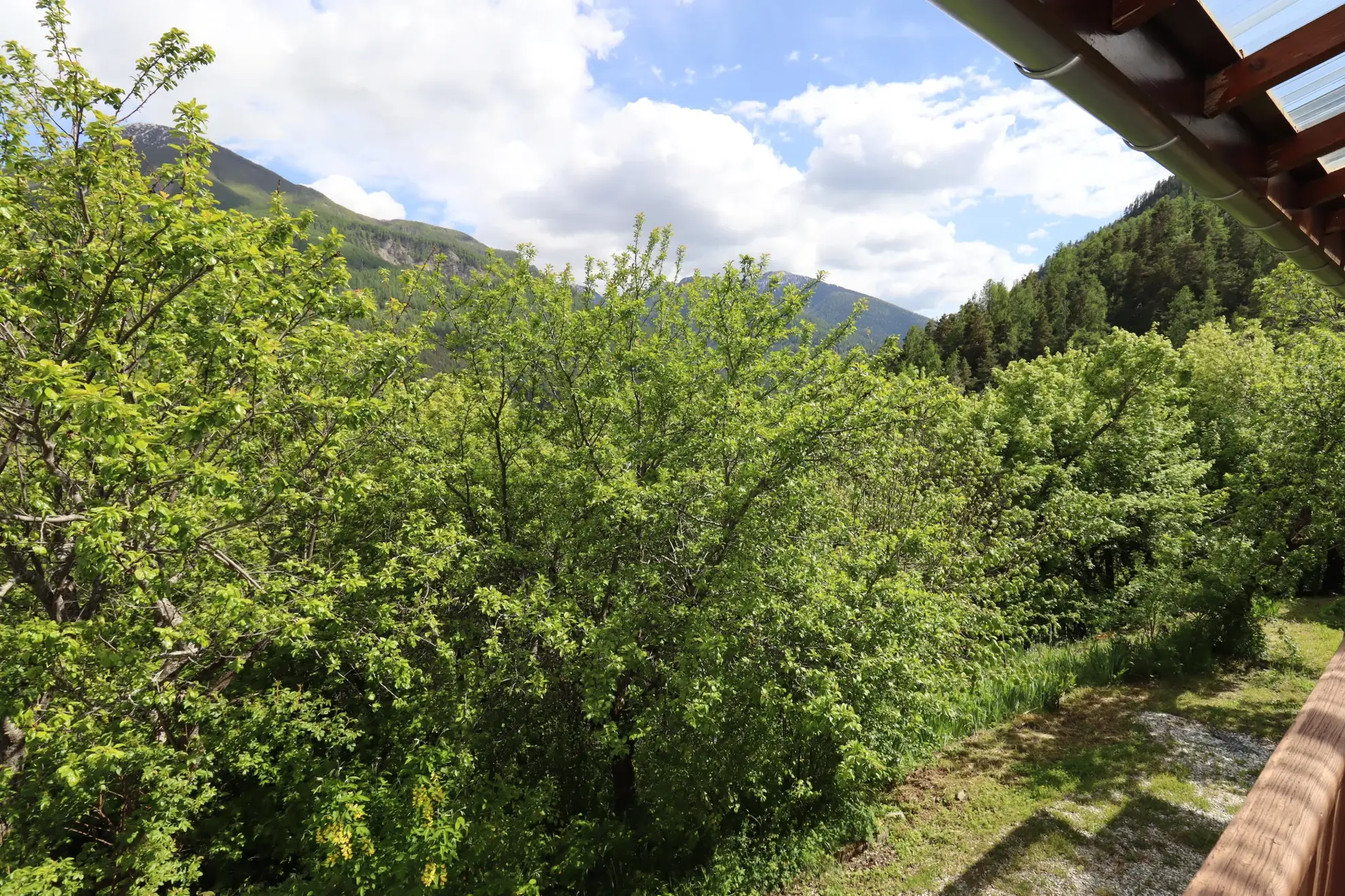 Belle maison de montagne avec jardin à Chaumie, proche stations de ski et sentiers de randonnée 