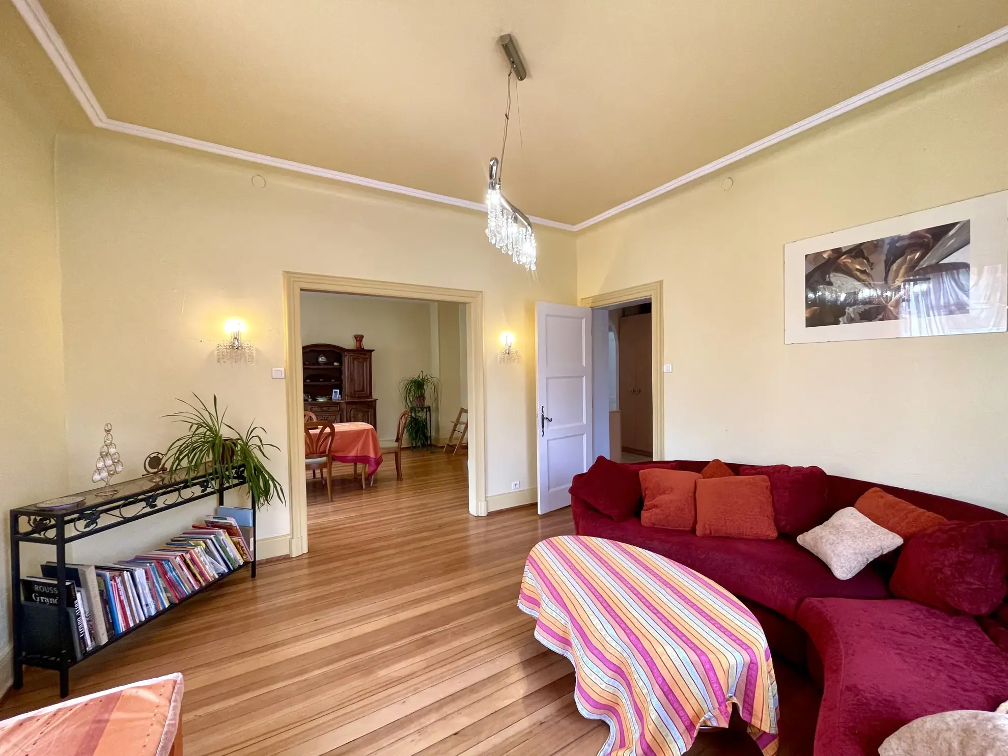 Appartement F5 avec jardin privatif à Kingersheim - Grande superficie et charme authentique 