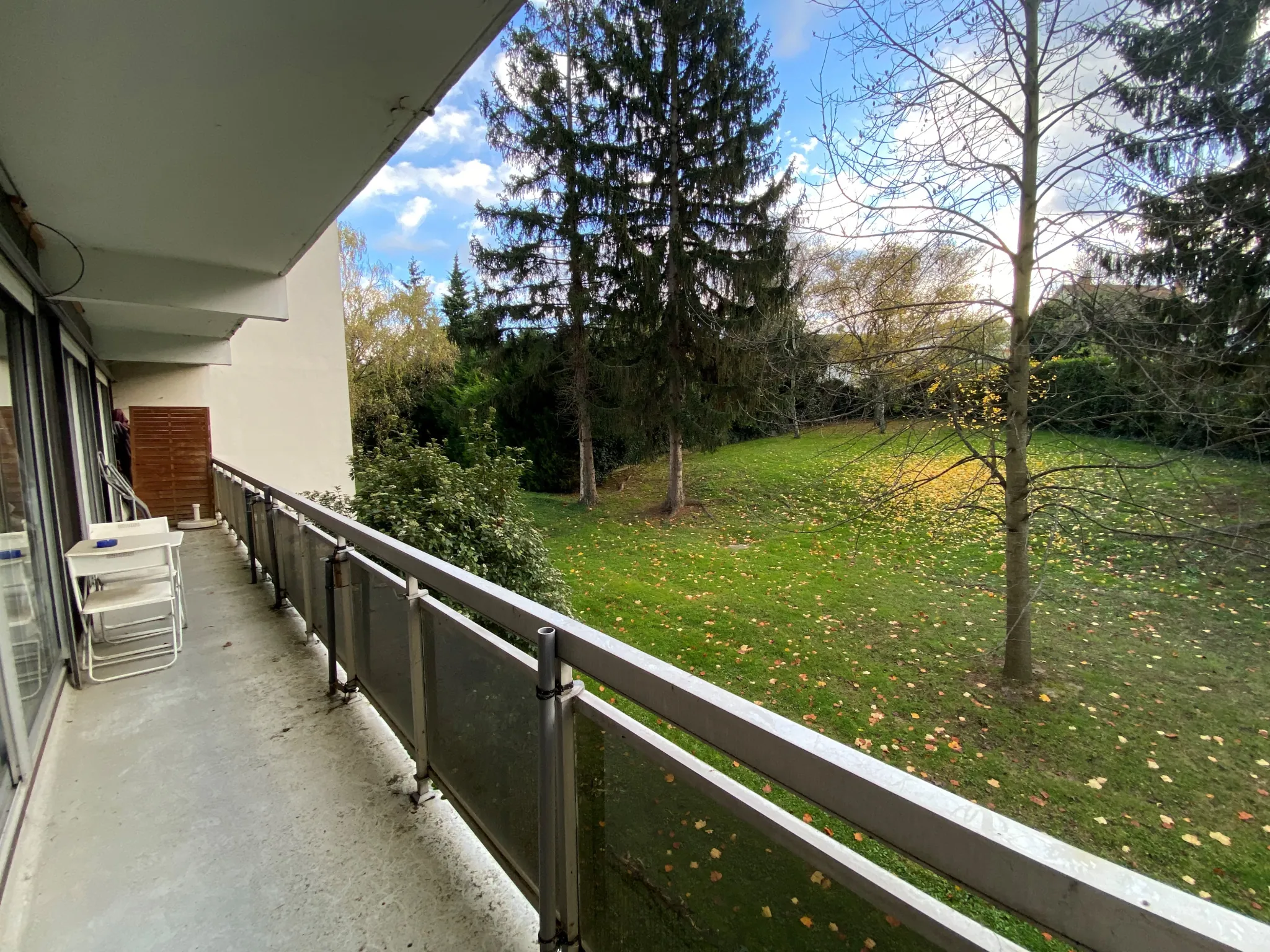 Appartement 3 pièces à Viry-Châtillon de 69 m² avec balcon et stationnement 
