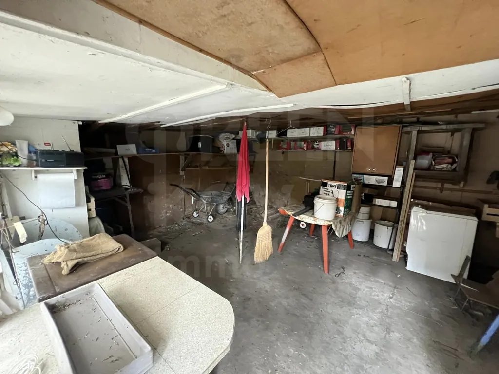 Maison ancienne à vendre à Varennes-Changy – 80 m², jardin et potentiel d'extension 