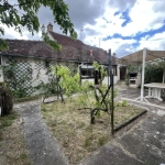 Maison ancienne à vendre à Varennes-Changy – 80 m², jardin et potentiel d'extension