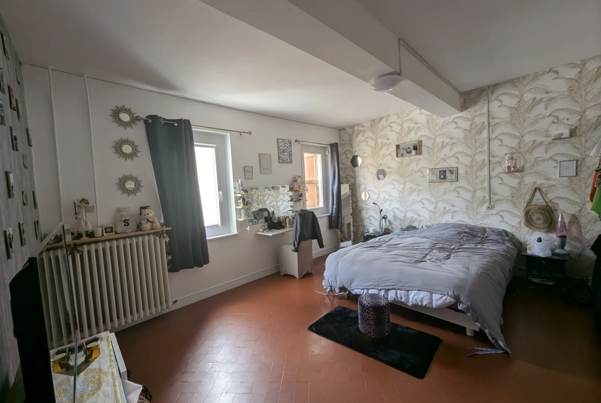 Grande maison de ville avec jardin à Castelnaudary de 182 m² 