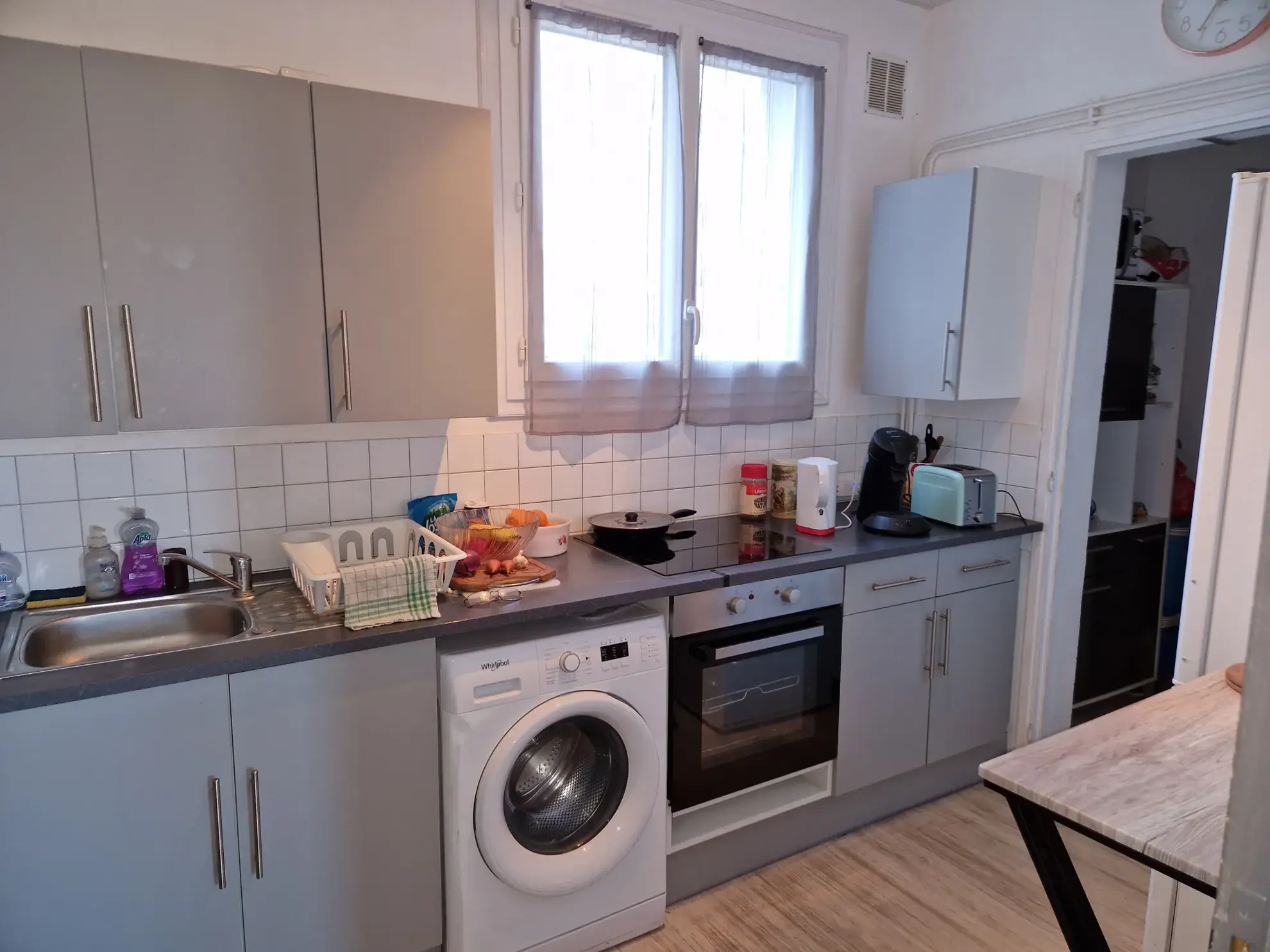 Appartement traversant à Autun avec 2 chambres, cave et chauffage collectif 