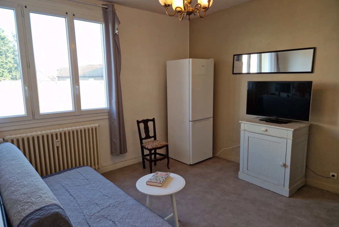 Appartement traversant à Autun avec 2 chambres, cave et chauffage collectif 