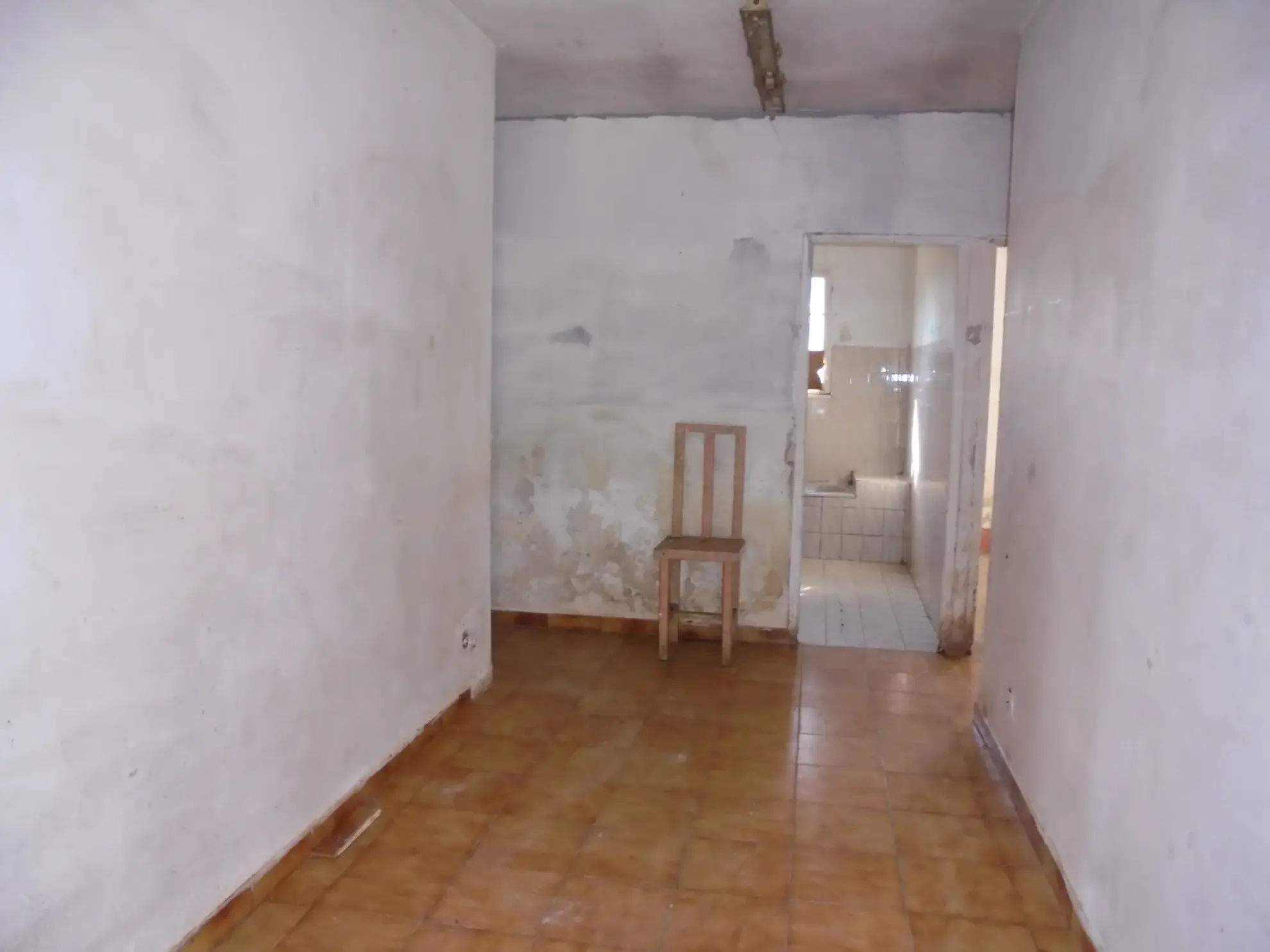 Maison à rénover de plain-pied sur 4743 m² à proximité de La Réole 