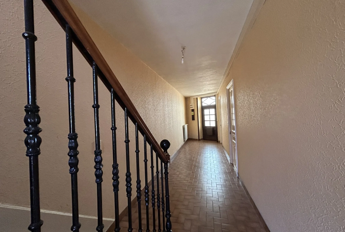Charmante maison de village de 117m² avec dépendance à Saint-Just-la-Pendue 