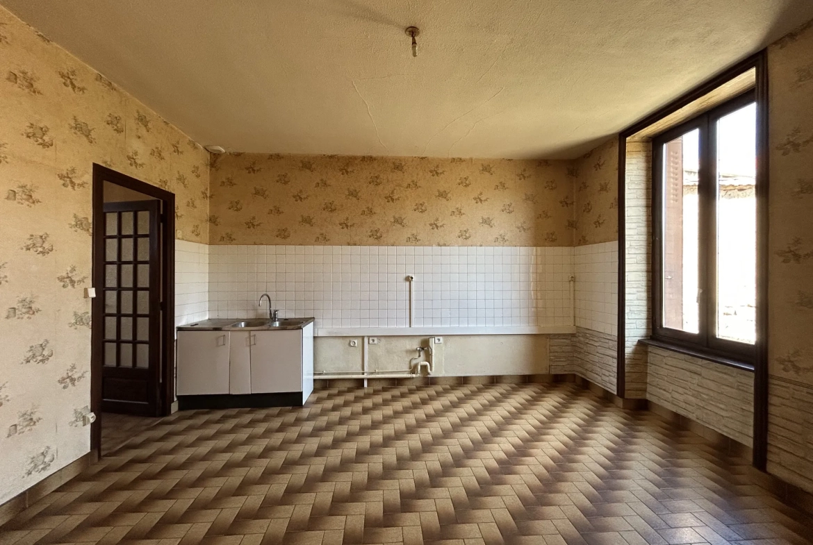 Charmante maison de village de 117m² avec dépendance à Saint-Just-la-Pendue 