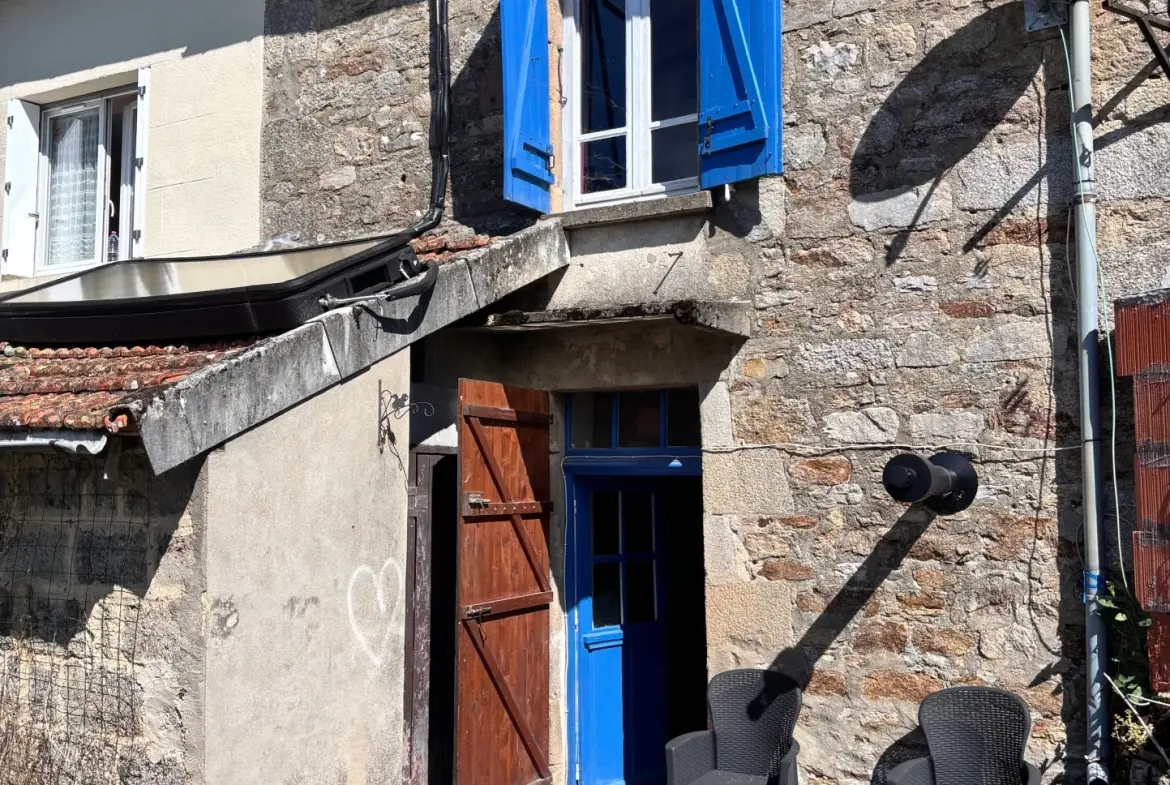 Maison de ville en pierres de 65 m² avec jardin exposé sud à Bourganeuf 