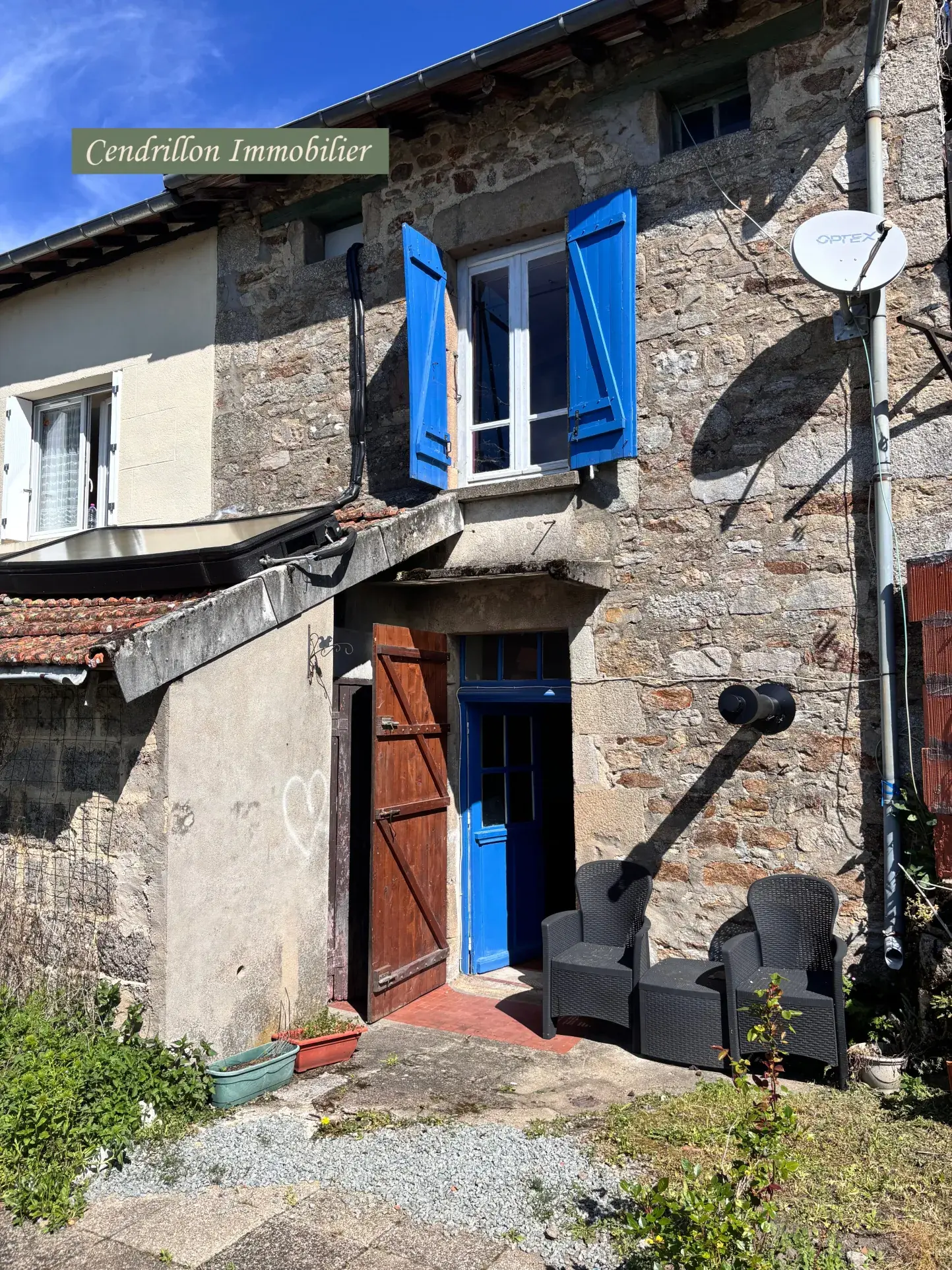Maison de ville en pierres de 65 m² avec jardin exposé sud à Bourganeuf 