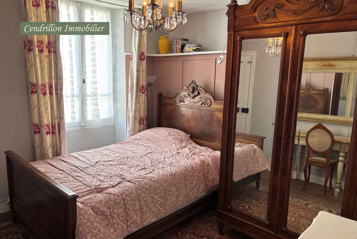 Maison de ville en pierres de 65 m² avec jardin exposé sud à Bourganeuf 