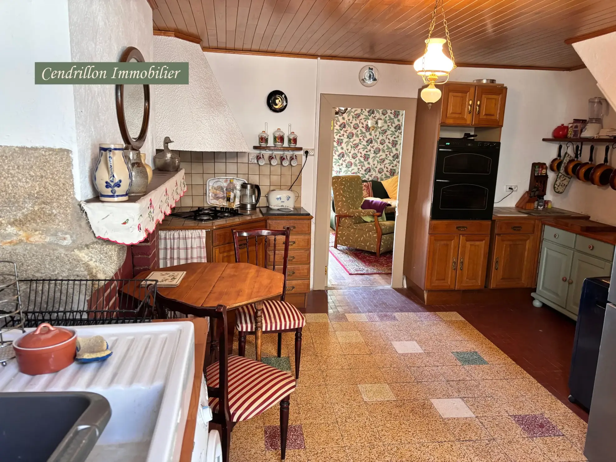 Maison de ville en pierres de 65 m² avec jardin exposé sud à Bourganeuf 