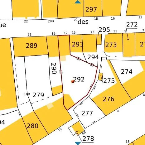 Maison de ville en pierres de 65 m² avec jardin exposé sud à Bourganeuf 