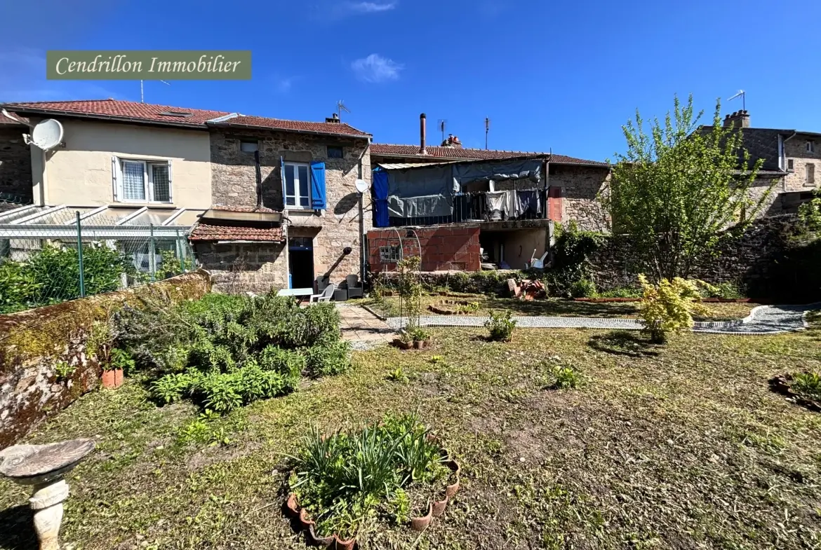 Maison de ville en pierres de 65 m² avec jardin exposé sud à Bourganeuf 