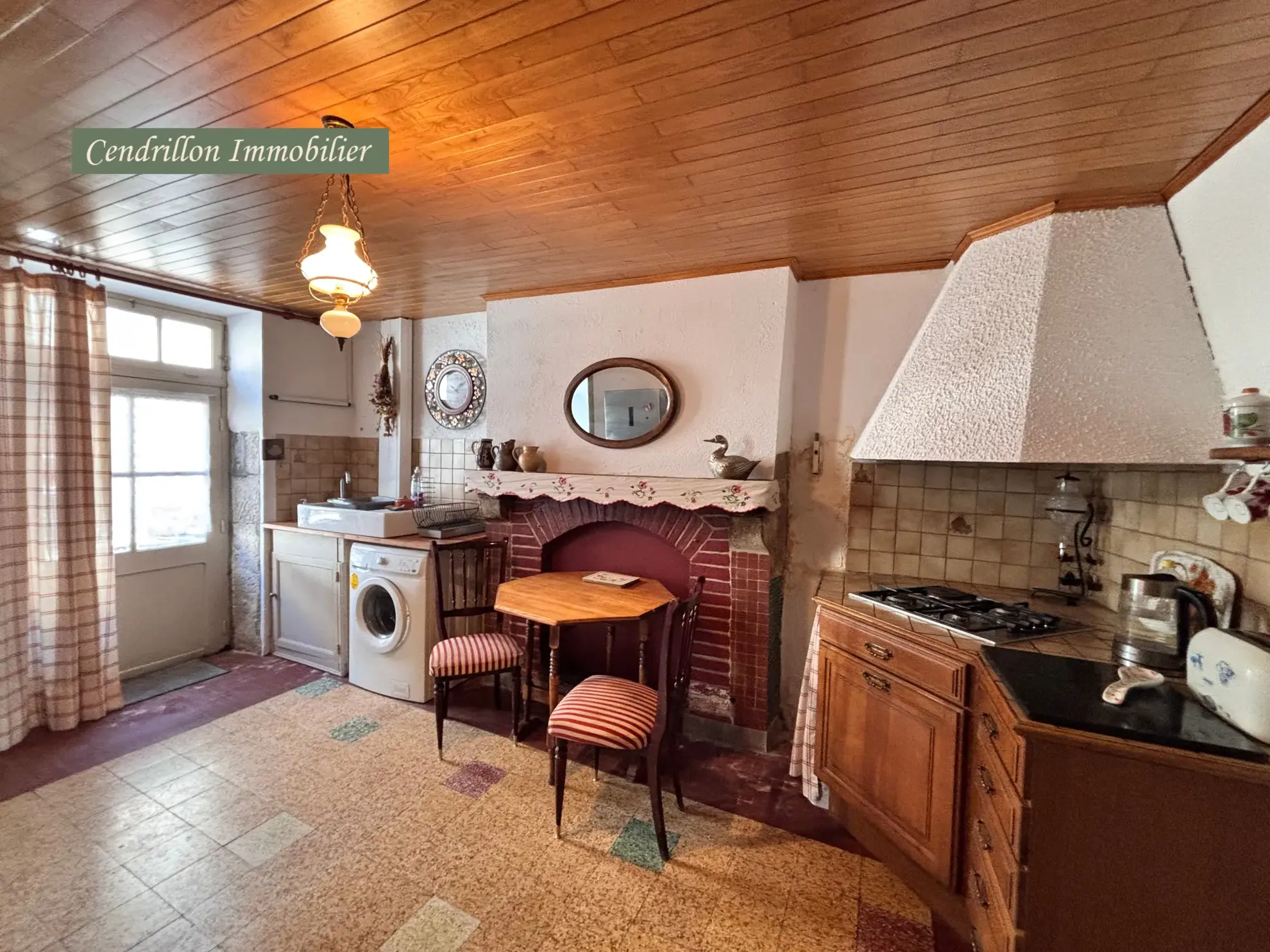 Maison de ville en pierres de 65 m² avec jardin exposé sud à Bourganeuf 