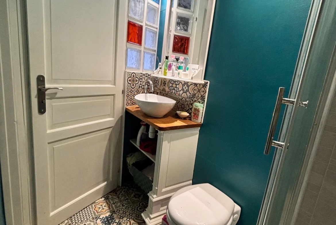 Maison de ville en pierres de 65 m² avec jardin exposé sud à Bourganeuf 