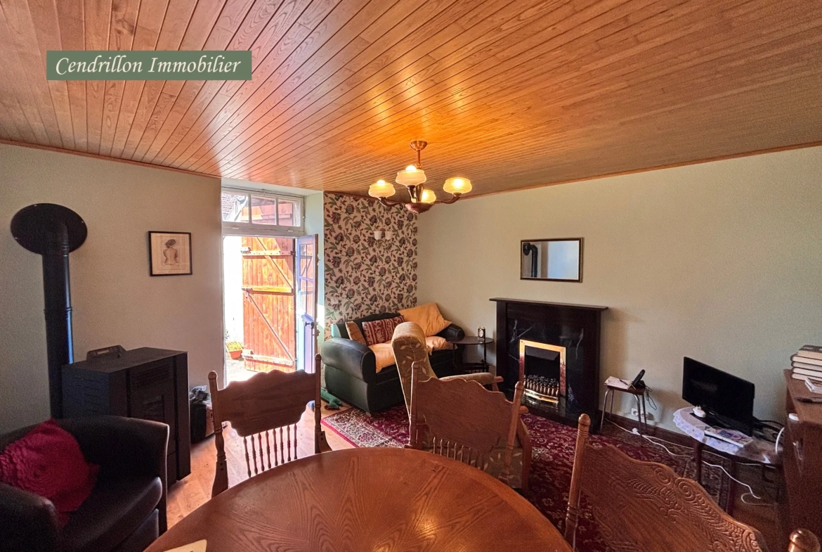 Maison de ville en pierres de 65 m² avec jardin exposé sud à Bourganeuf 