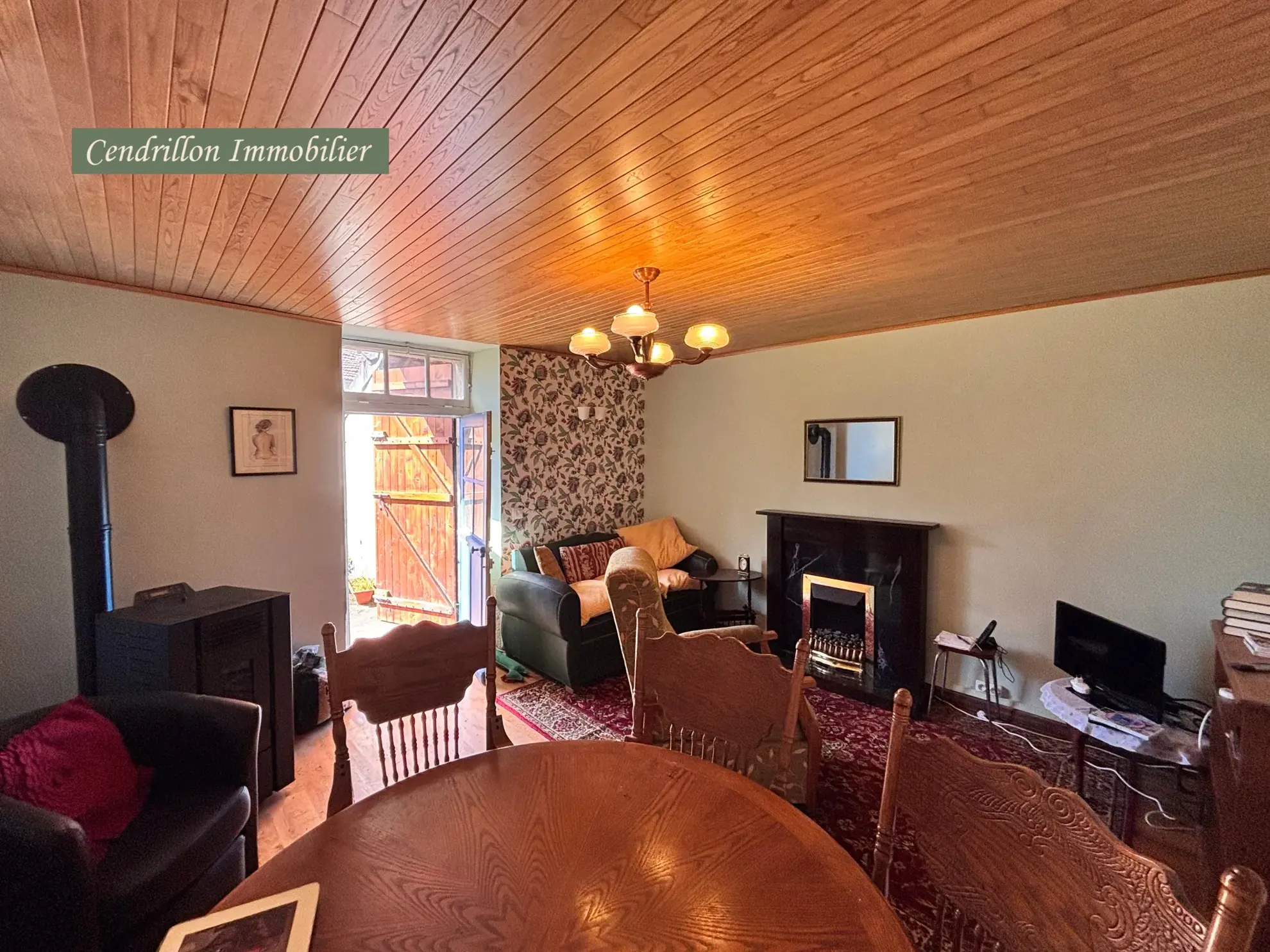 Maison de ville en pierres de 65 m² avec jardin exposé sud à Bourganeuf 