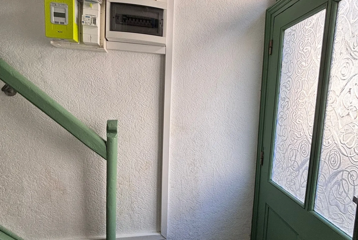Maison de ville en pierres de 65 m² avec jardin exposé sud à Bourganeuf 