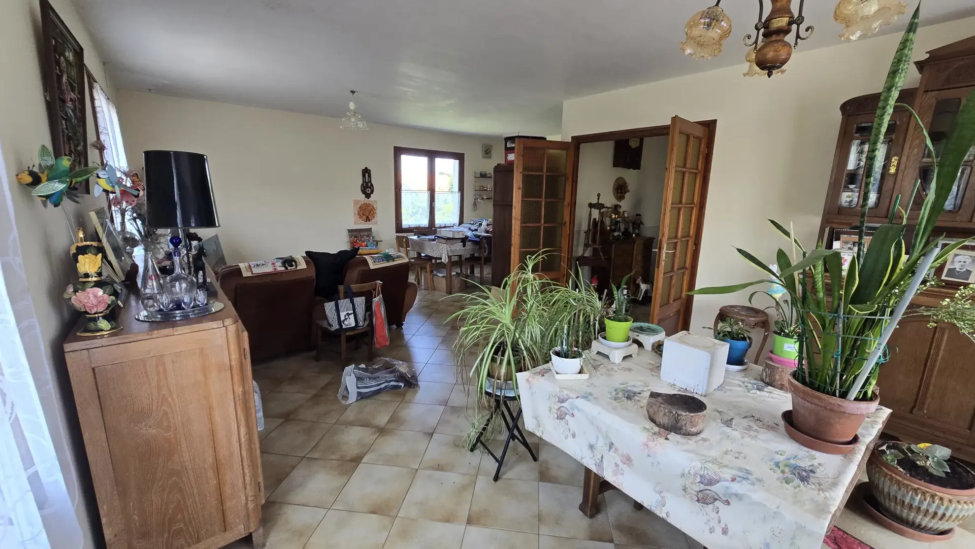 Maison à rafraîchir de plain-pied à Saint Jean de Liversay sur 1600 m² 