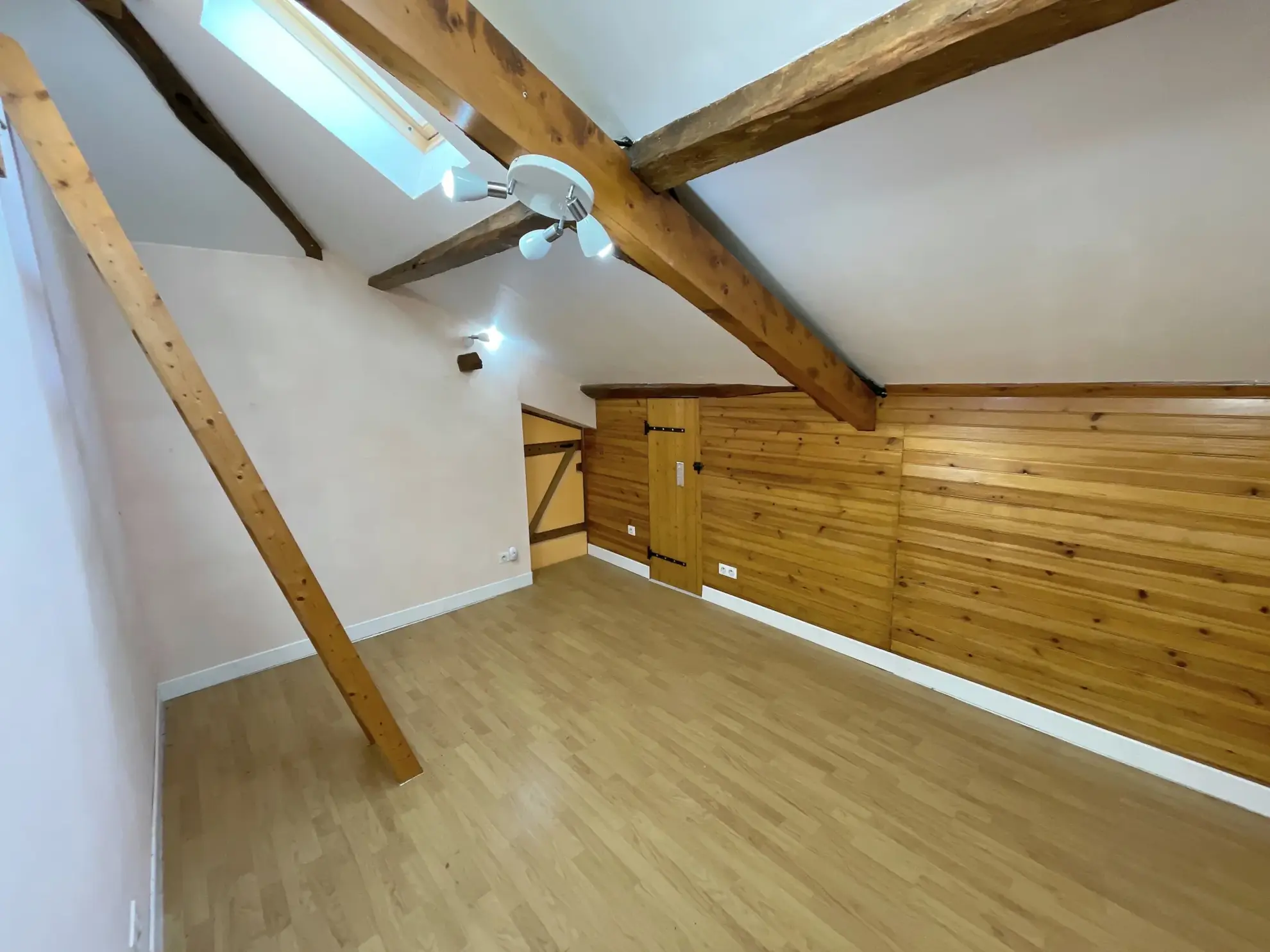 À vendre maison de 166 m² à Marciac avec terrain de 2350 m² 