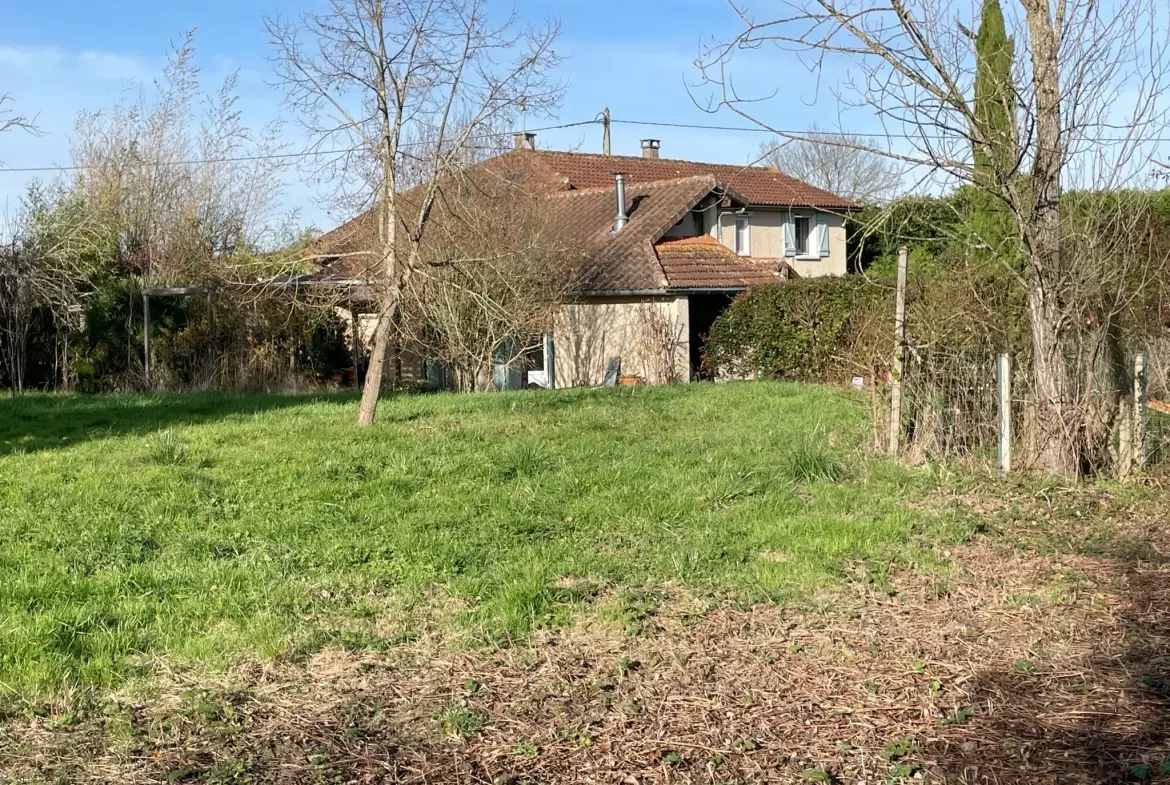À vendre maison de 166 m² à Marciac avec terrain de 2350 m² 
