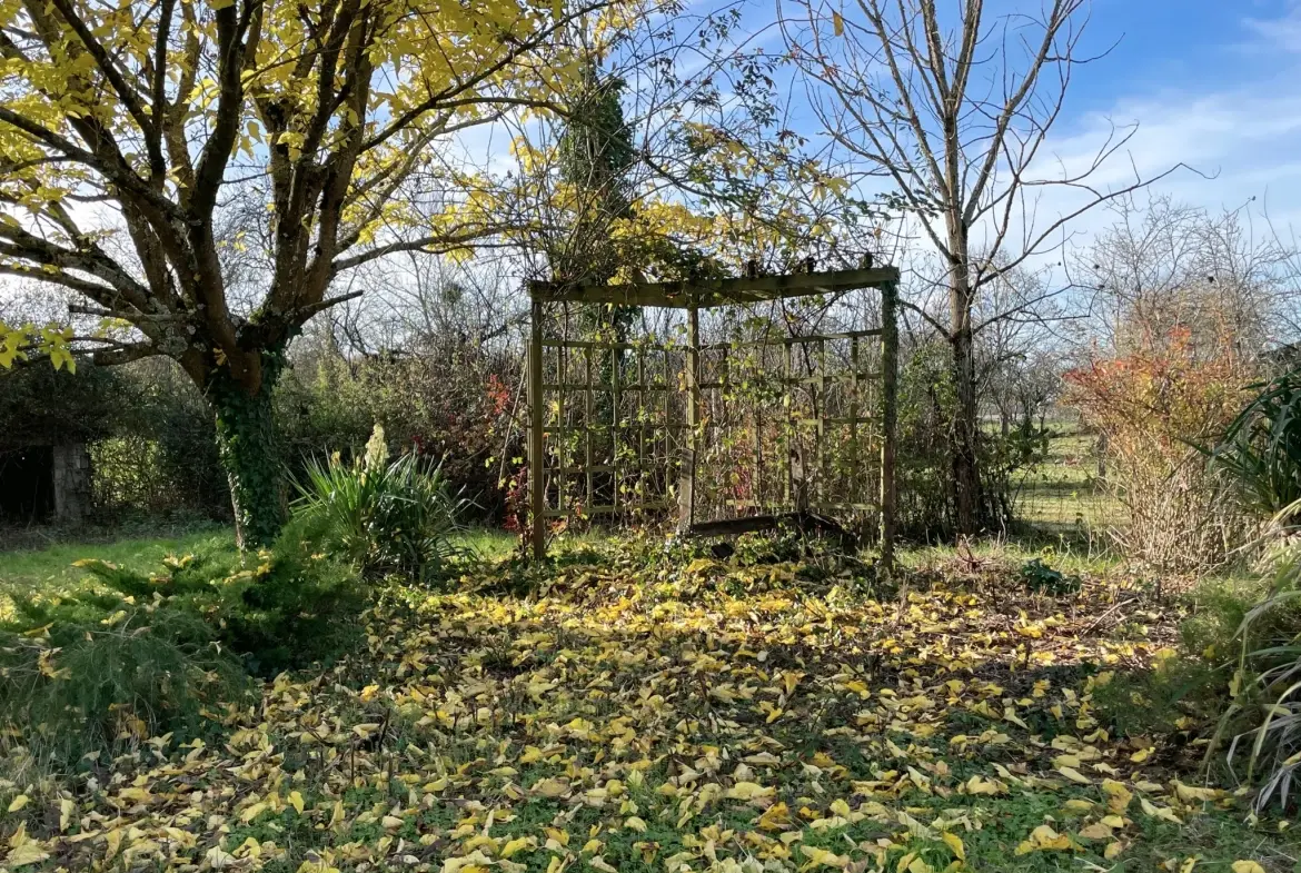 À vendre maison de 166 m² à Marciac avec terrain de 2350 m² 
