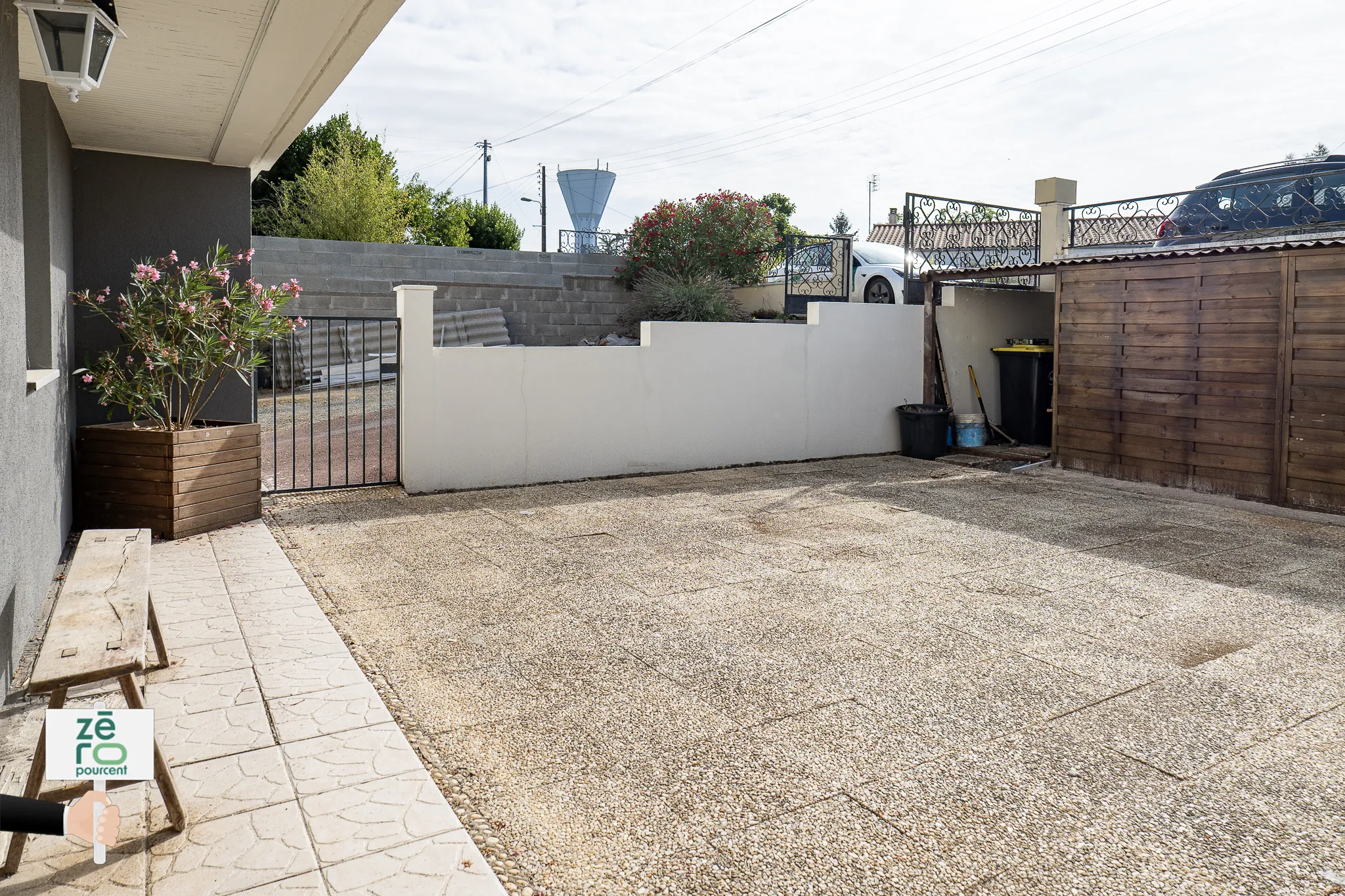 Maison familiale avec sous-sol, jardin clos et garage à Fontenay-le-Comte 
