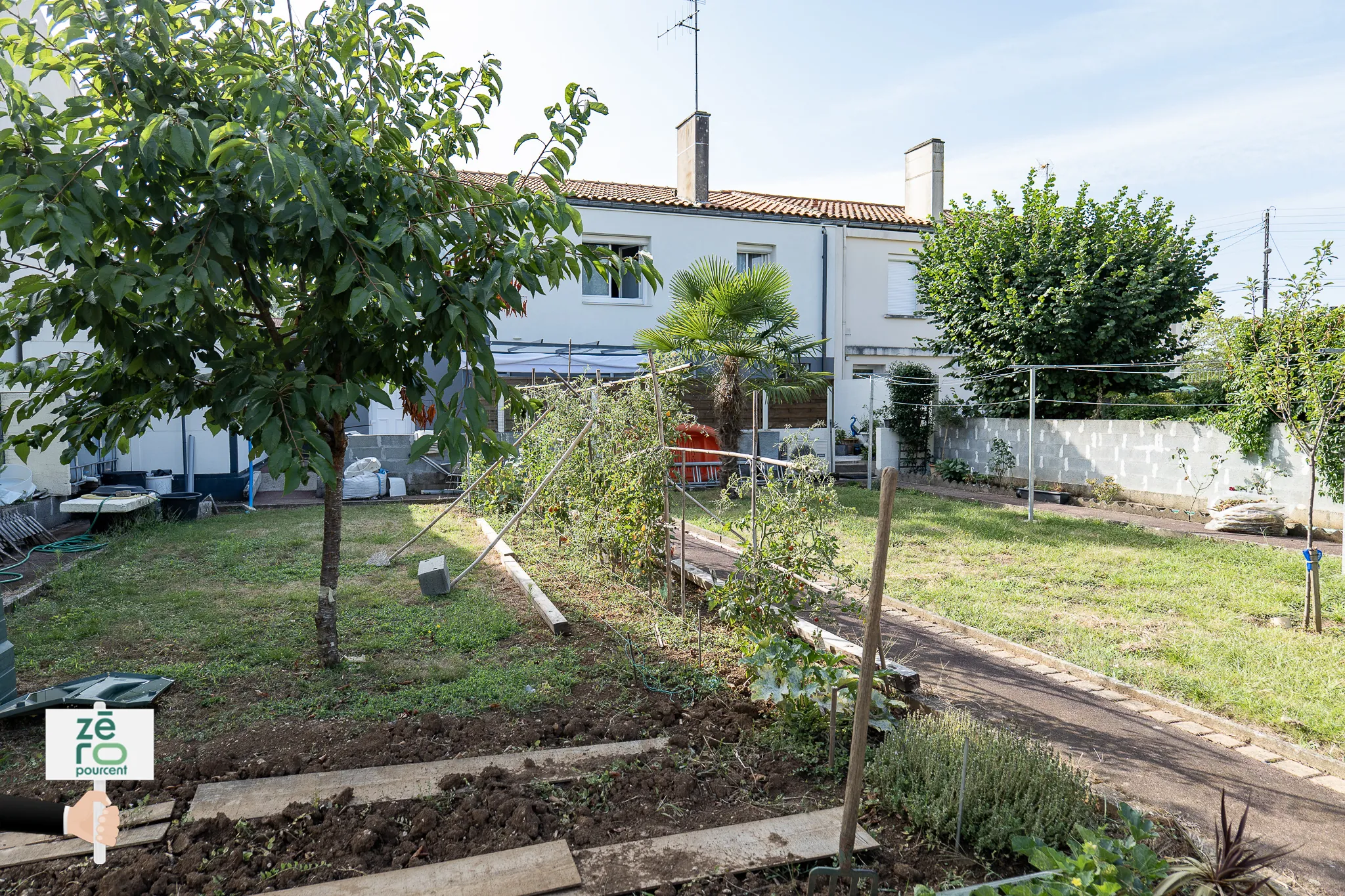 Maison familiale avec sous-sol, jardin clos et garage à Fontenay-le-Comte 