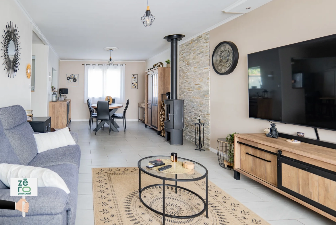 Maison familiale avec sous-sol, jardin clos et garage à Fontenay-le-Comte 