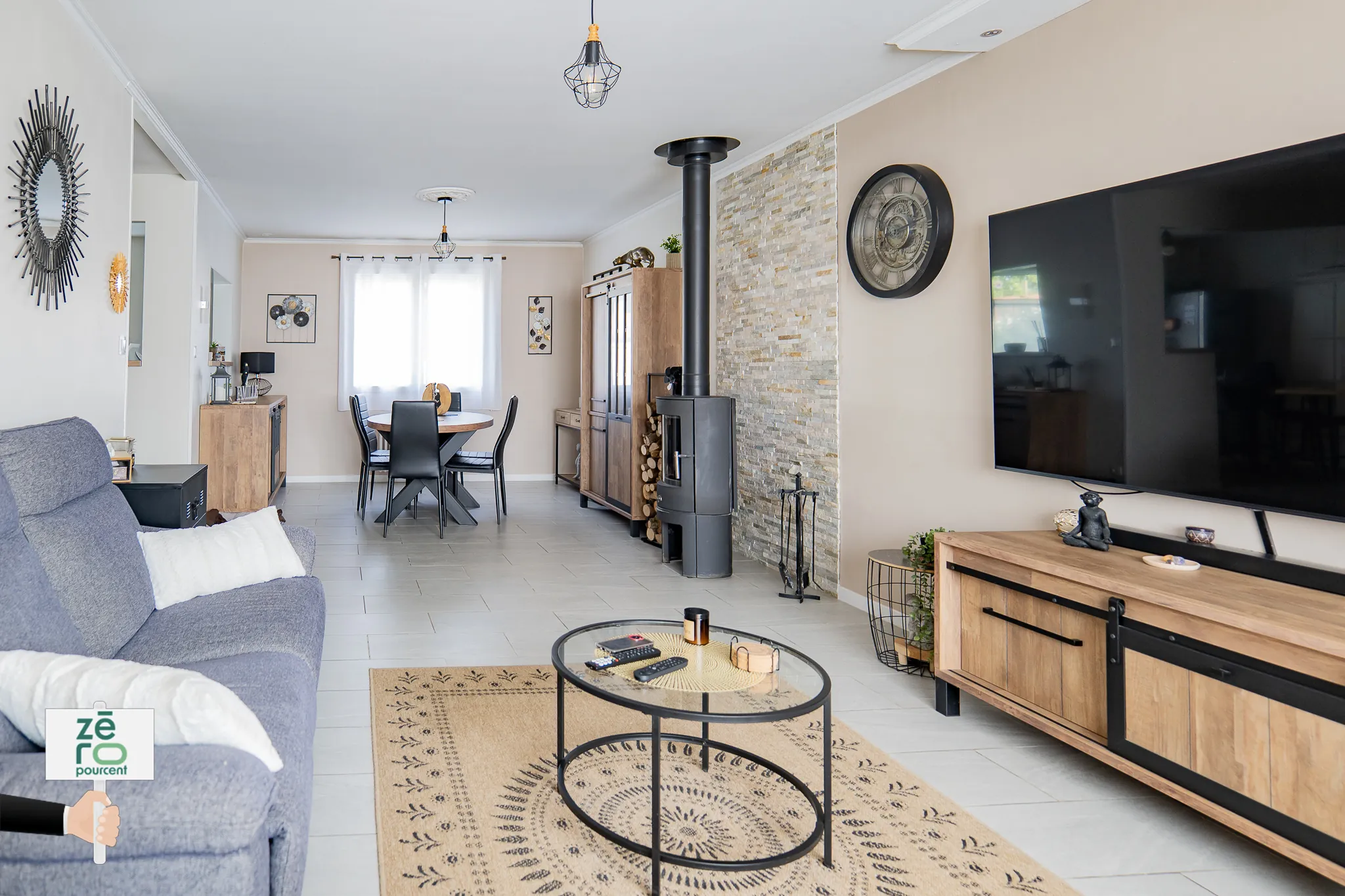 Maison familiale avec sous-sol, jardin clos et garage à Fontenay-le-Comte 