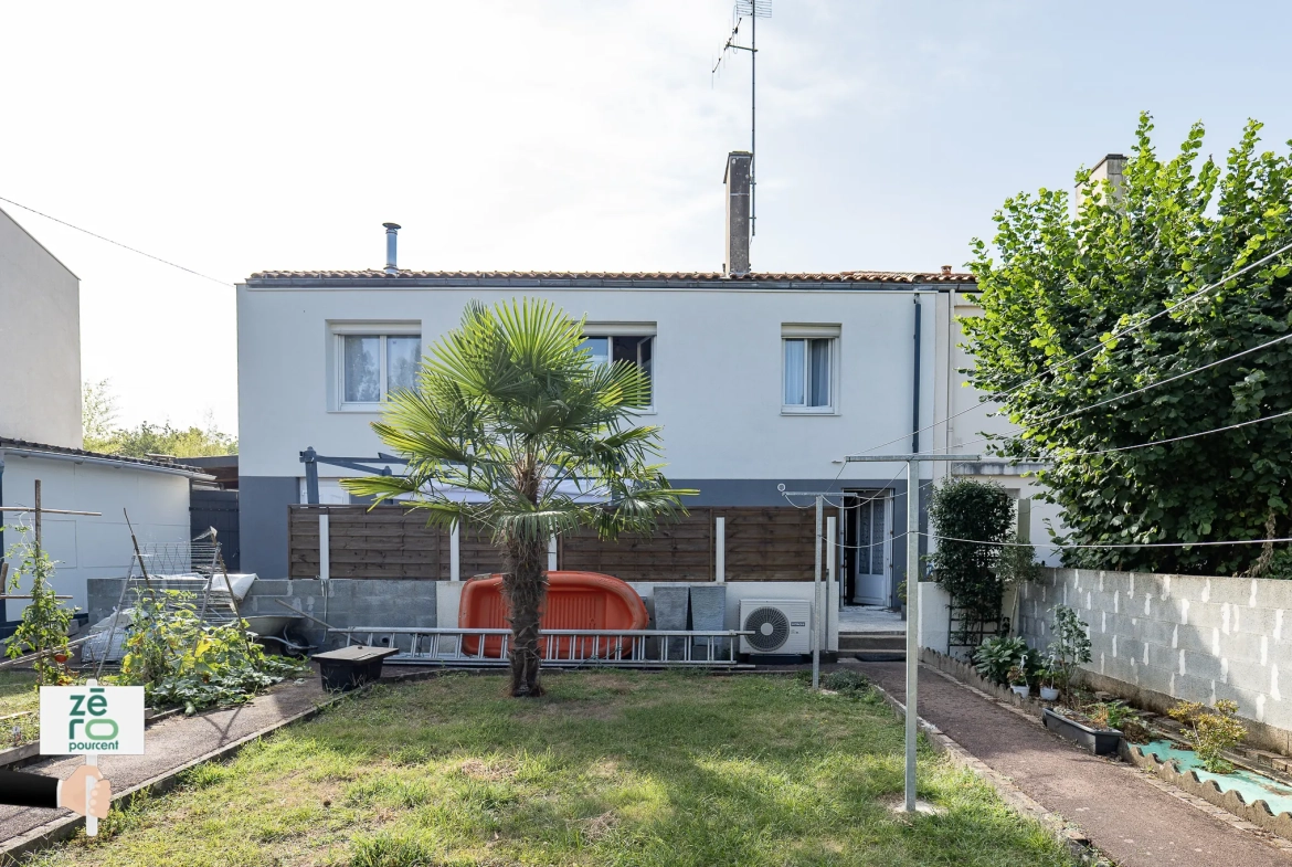 Maison familiale avec sous-sol, jardin clos et garage à Fontenay-le-Comte 