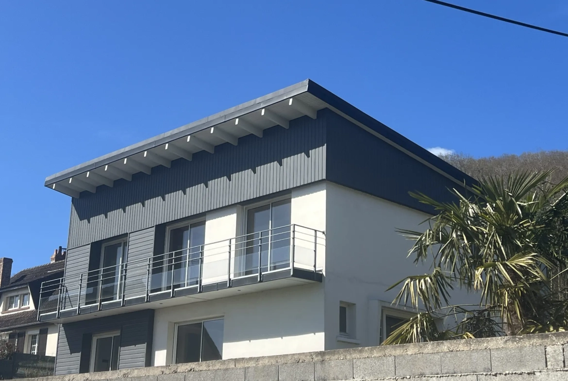 Maison à vendre à Colleville de 182 m² avec piscine et garage, proximité Fécamp 