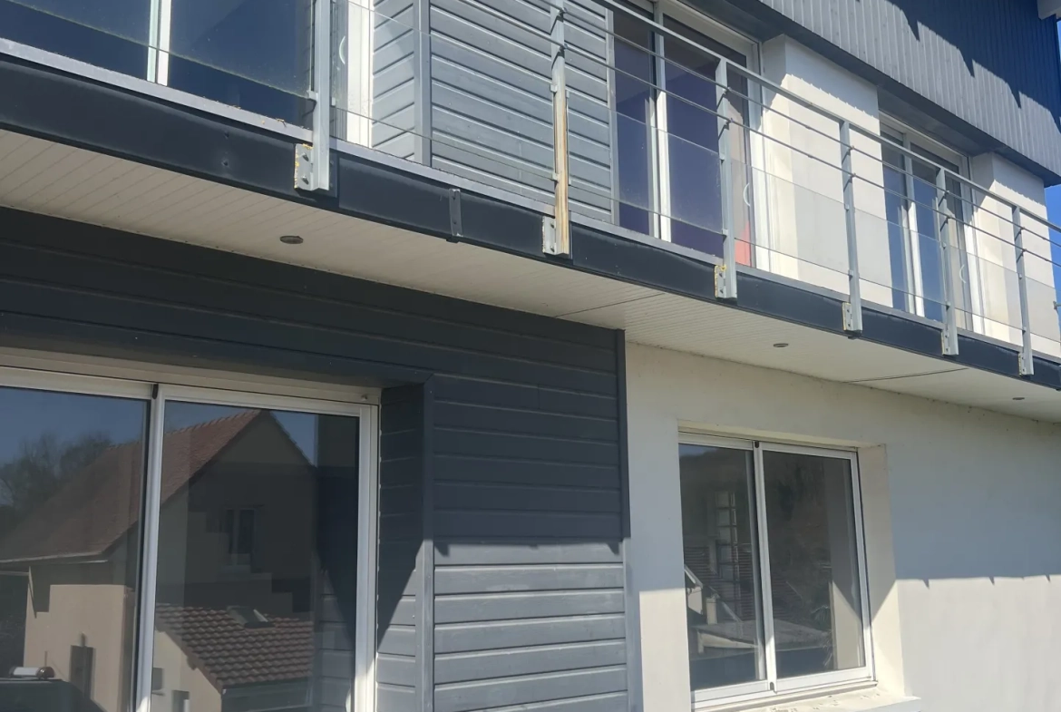 Maison à vendre à Colleville de 182 m² avec piscine et garage, proximité Fécamp 