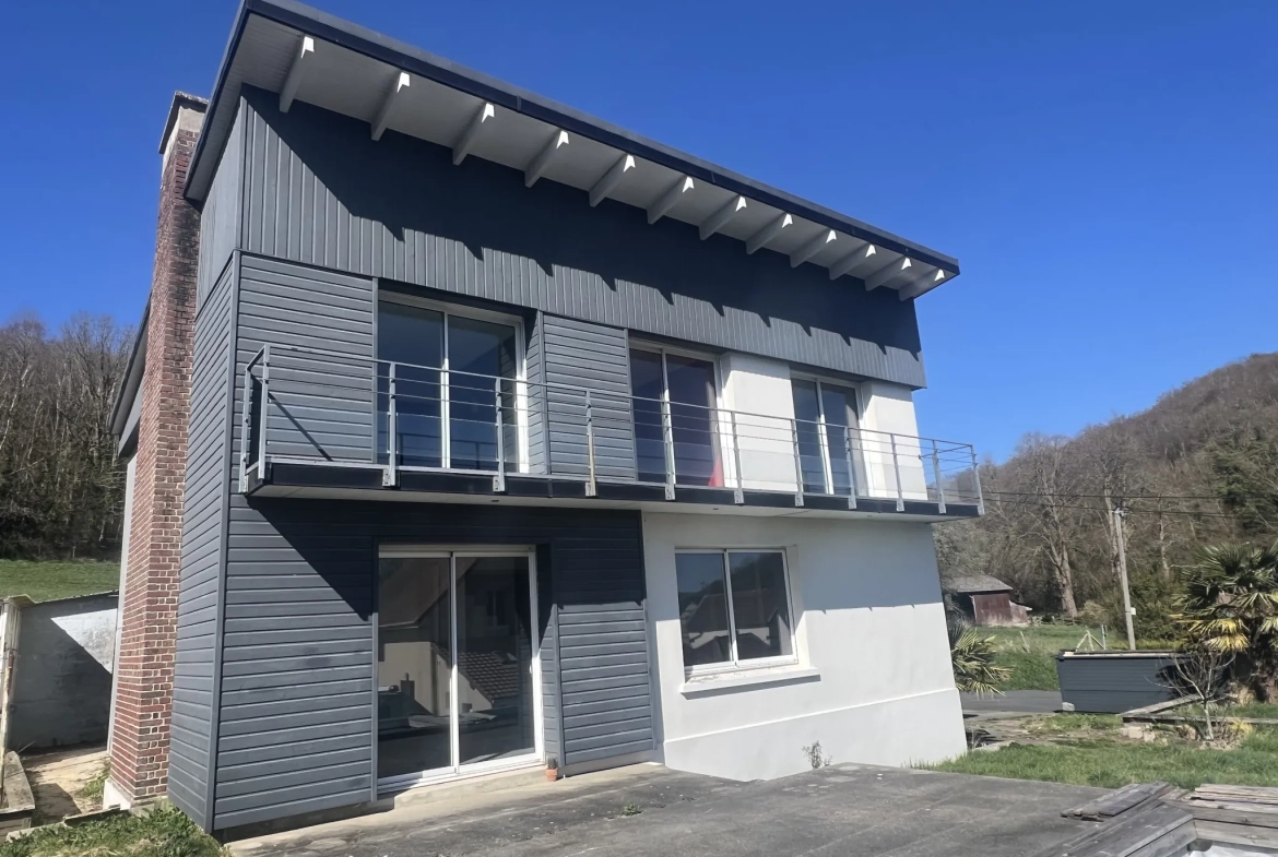 Maison à vendre à Colleville de 182 m² avec piscine et garage, proximité Fécamp 