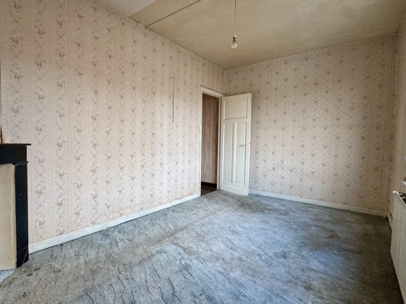 Maison à rénover de 120 m2 à Villeneuve d’Ascq avec grand potentiel et jardin