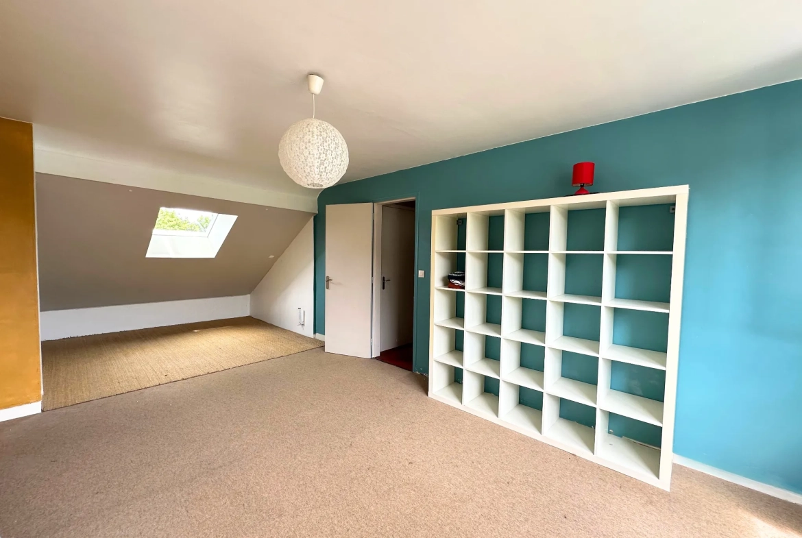 Maison semi-jumelée à Dreuil-lès-Amiens avec 3 chambres et jardin 